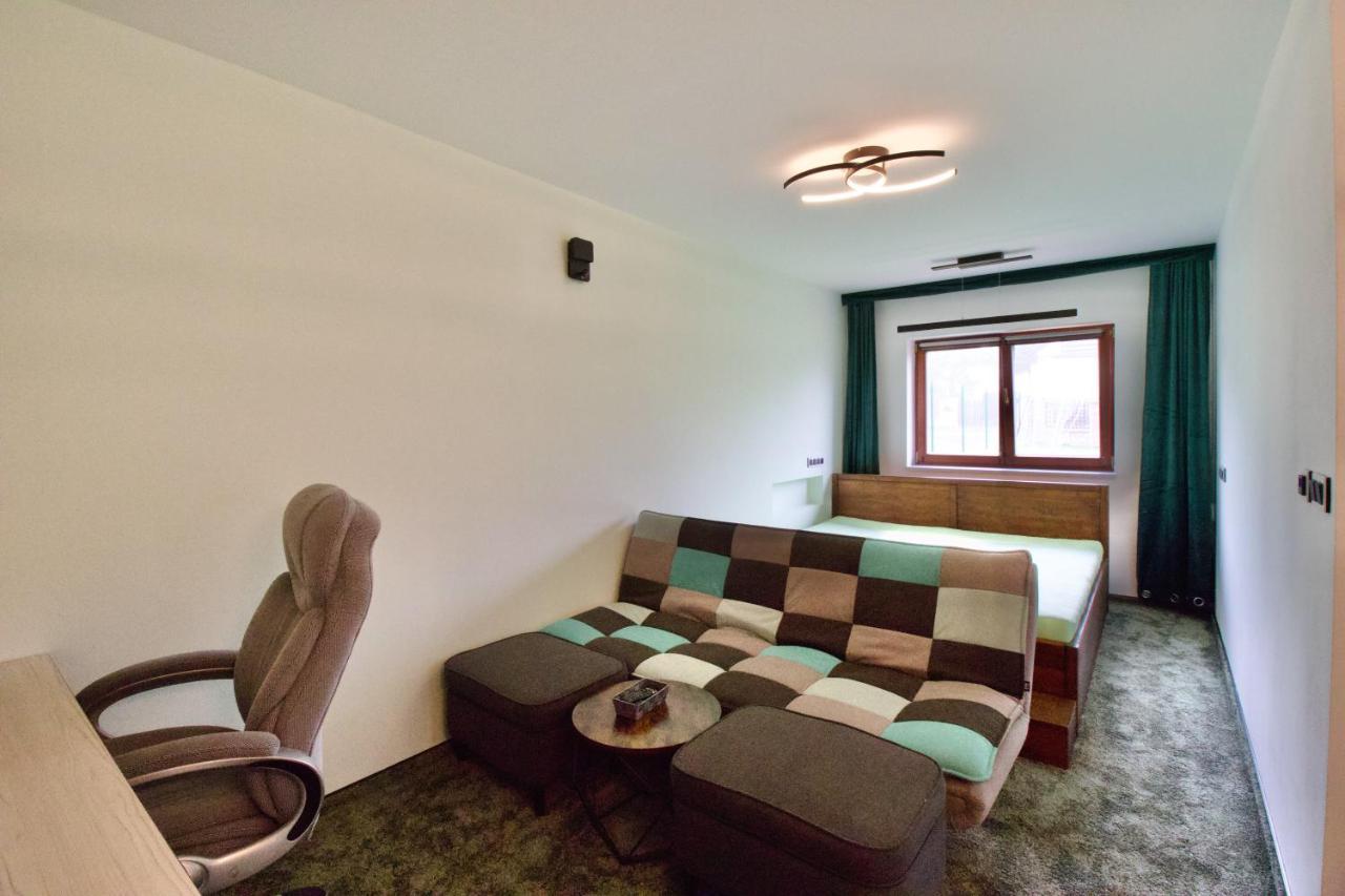 Apartman Uprostred Trojuhelniku Praha - Karlovy Vary - Plzen Kolesovice Exterior foto